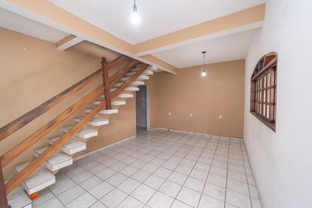 Sala de casa para alugar com 5 quartos, 200m² em Vila Rio Branco, São Paulo