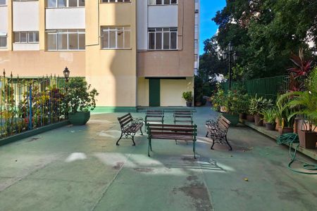 Apartamento à venda com 57m², 2 quartos e sem vagaÁrea comum