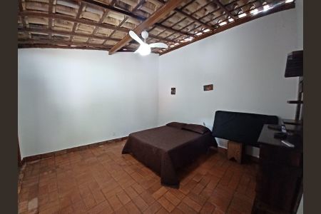 Casa para alugar com 1000m², 4 quartos e 5 vagasQuarto