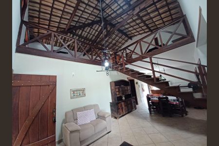 Casa para alugar com 1000m², 4 quartos e 5 vagasSala