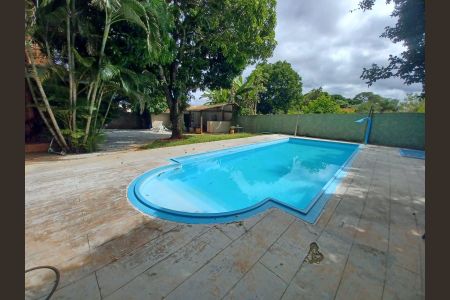 Casa para alugar com 1000m², 4 quartos e 5 vagasÁrea externa