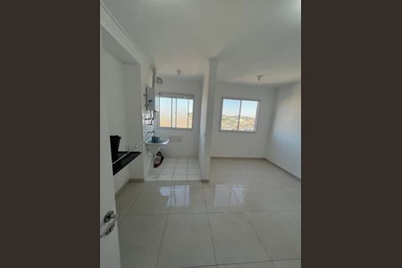 Cozinha de apartamento para alugar com 2 quartos, 38m² em Cidade Satelite Santa Barbara, São Paulo