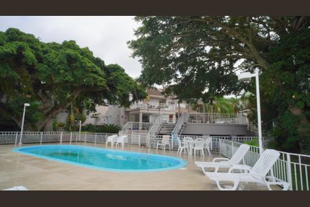 Casa de condomínio para alugar com 200m², 4 quartos e 3 vagas Casa de condomínio para alugar com 200m², 4 quartos e 3 vagasÁrea comum - Piscina