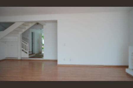 Casa de condomínio para alugar com 200m², 4 quartos e 3 vagas Casa de condomínio para alugar com 200m², 4 quartos e 3 vagasSala