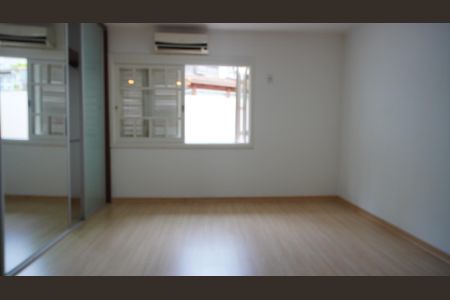 Casa de condomínio para alugar com 200m², 4 quartos e 3 vagas Casa de condomínio para alugar com 200m², 4 quartos e 3 vagasQuarto 1 suite