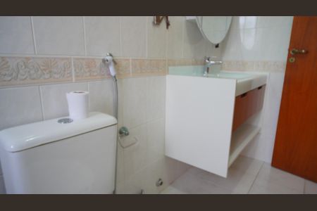 Casa de condomínio para alugar com 200m², 4 quartos e 3 vagas Casa de condomínio para alugar com 200m², 4 quartos e 3 vagasBanheiro 2