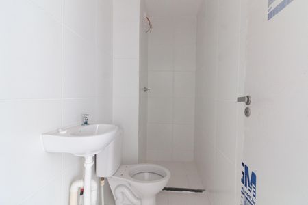 Apartamento para alugar com 32m², 2 quartos e sem vaga Apartamento para alugar com 32m², 2 quartos e sem vagaBanheiro