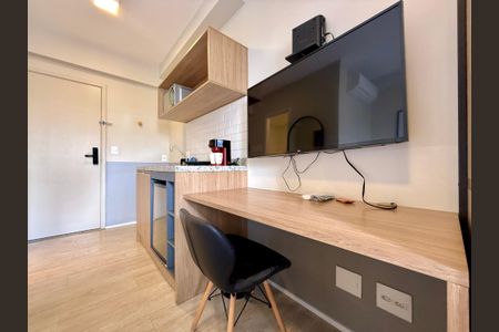 Quarto  de kitnet/studio para alugar com 1 quarto, 22m² em Jardim das Acacias, São Paulo