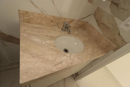 Apartamento à venda com 105m², 3 quartos e 3 vagasBanheiro Social - Pia