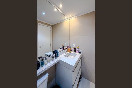 Apartamento à venda com 69m², 2 quartos e 1 vaga Apartamento à venda com 69m², 2 quartos e 1 vagaBanheiro da Suíte