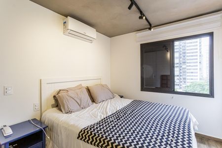 Quarto Suíte de apartamento para alugar com 1 quarto, 39m² em Indianópolis, São Paulo