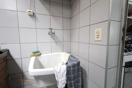 Casa de condomínio à venda com 120m², 3 quartos e 2 vagasÁrea de Serviço