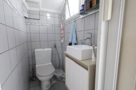 Casa de condomínio à venda com 120m², 3 quartos e 2 vagasBanheiro