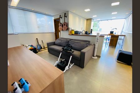 Apartamento à venda com 2 quartos, 120m² em , Belo Horizonte