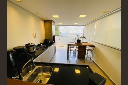 Apartamento à venda com 2 quartos, 120m² em , Belo Horizonte