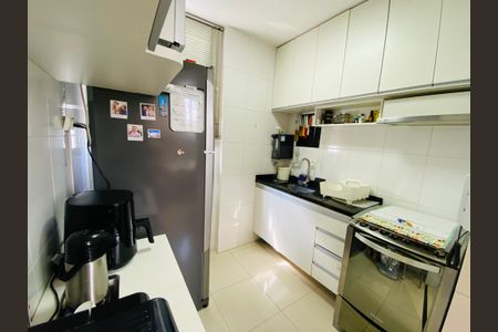 Apartamento à venda com 2 quartos, 120m² em , Belo Horizonte