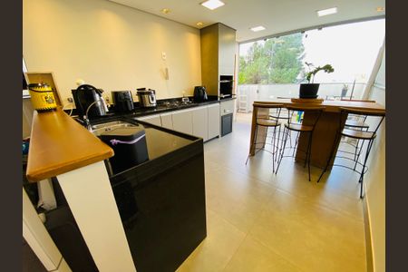 Apartamento à venda com 2 quartos, 120m² em , Belo Horizonte