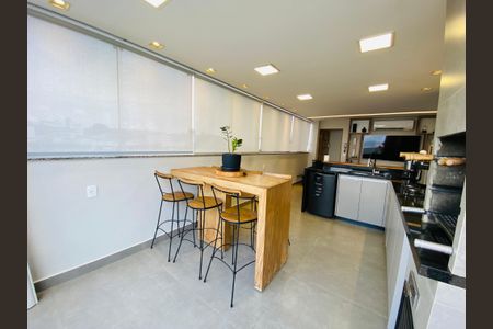 Apartamento à venda com 2 quartos, 120m² em , Belo Horizonte