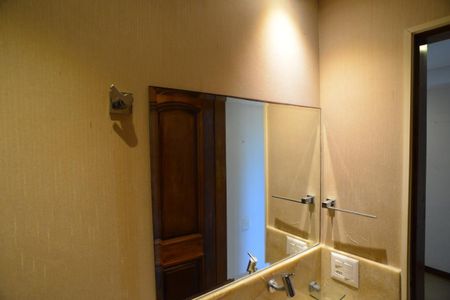 Apartamento à venda com 225m², 4 quartos e 3 vagasLavabo