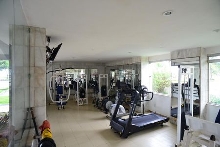 Apartamento à venda com 225m², 4 quartos e 3 vagasÁrea Comum - Academia