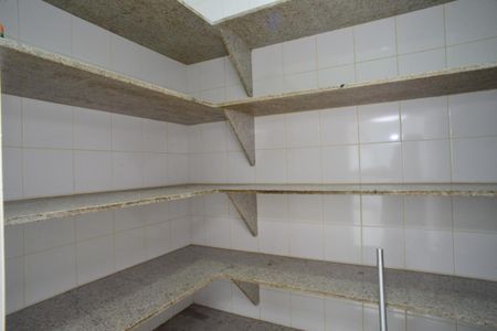 Apartamento à venda com 225m², 4 quartos e 3 vagasDespensa