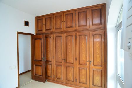 Apartamento à venda com 225m², 4 quartos e 3 vagasQuarto 1