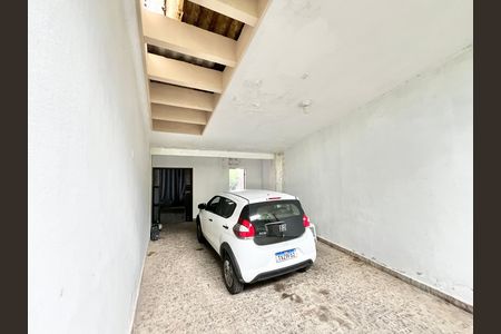 Casa à venda com 419m², 5 quartos e 4 vagas Casa à venda com 419m², 5 quartos e 4 vagasGaragem