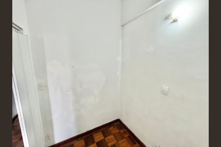 Casa à venda com 419m², 5 quartos e 4 vagas Casa à venda com 419m², 5 quartos e 4 vagasQuarto 3