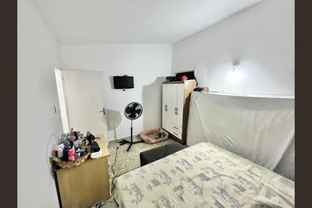 Casa à venda com 419m², 5 quartos e 4 vagas Casa à venda com 419m², 5 quartos e 4 vagasQuarto 2