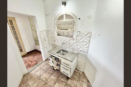 Casa à venda com 419m², 5 quartos e 4 vagas Casa à venda com 419m², 5 quartos e 4 vagasSala/Cozinha 2