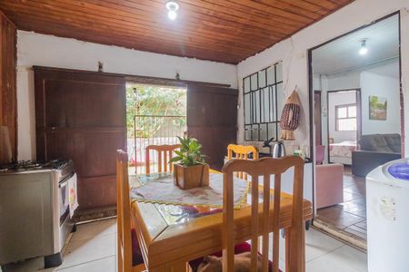 Casa para alugar com 50m², 2 quartos e 2 vagas