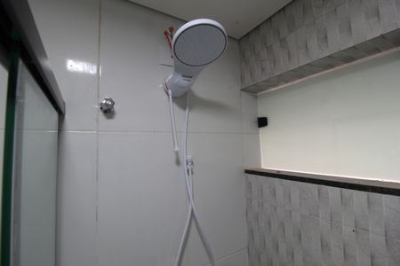 Banheiro de kitnet/studio para alugar com 1 quarto, 49m² em Vila Nova Conceição, São Paulo