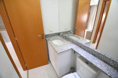 Apartamento à venda com 61m², 2 quartos e 1 vagaBanheiro Social
