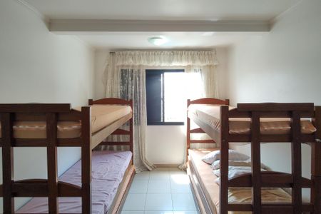 Apartamento para alugar com 1117m², 3 quartos e 2 vagas Apartamento para alugar com 1117m², 3 quartos e 2 vagasQuarto