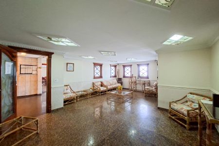 Apartamento para alugar com 1117m², 3 quartos e 2 vagas Apartamento para alugar com 1117m², 3 quartos e 2 vagasHall social