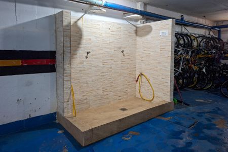 Apartamento para alugar com 1117m², 3 quartos e 2 vagas Apartamento para alugar com 1117m², 3 quartos e 2 vagasDucha