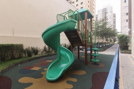 Apartamento para alugar com 90m², 3 quartos e 2 vagas Apartamento para alugar com 90m², 3 quartos e 2 vagasÁrea Comum