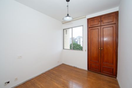 Apartamento para alugar com 139m², 4 quartos e 2 vagas Apartamento para alugar com 139m², 4 quartos e 2 vagasQUARTO3