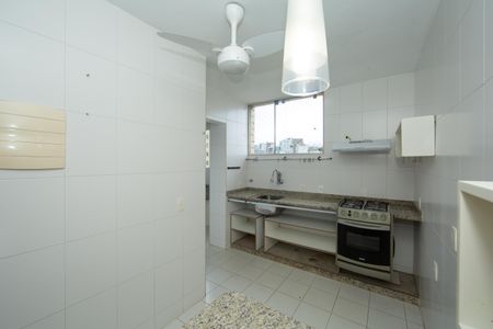 Apartamento para alugar com 139m², 4 quartos e 2 vagas Apartamento para alugar com 139m², 4 quartos e 2 vagasCOZINHA