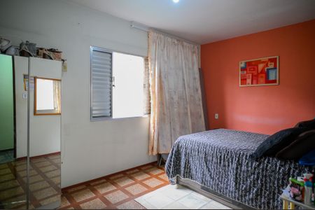 Casa à venda com 152m², 4 quartos e 2 vagas Casa à venda com 152m², 4 quartos e 2 vagasQuarto 1 - Casa 2