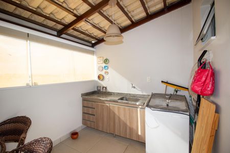 Apartamento à venda com 133m², 2 quartos e 1 vagaÁrea de Serviço