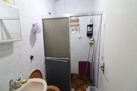 Banheiro 1 de casa à venda com 2 quartos, 150m² em Vila Yolanda, Osasco