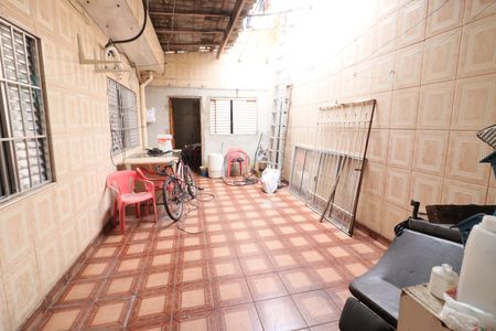 Casa à venda com 150m², 2 quartos e 2 vagasÁrea de Serviço