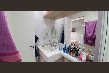 Apartamento para alugar com 67m², 2 quartos e 1 vagaBanheiro da Suíte