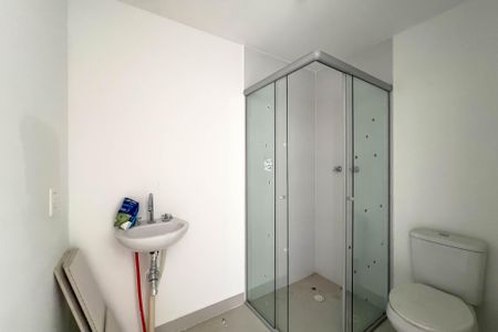 Banheiro de kitnet/studio à venda com 1 quarto, 27m² em Ipiranga, São Paulo