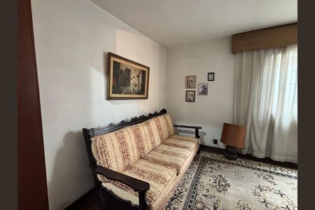 Casa à venda com 684m², 3 quartos e 6 vagas Casa à venda com 684m², 3 quartos e 6 vagasSala 02