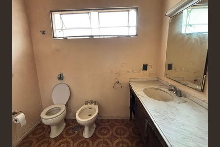 Casa à venda com 684m², 3 quartos e 6 vagas Casa à venda com 684m², 3 quartos e 6 vagasSuíte 02