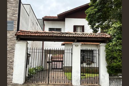 Fachada de casa à venda com 3 quartos, 684m² em Vila Mariana, São Paulo