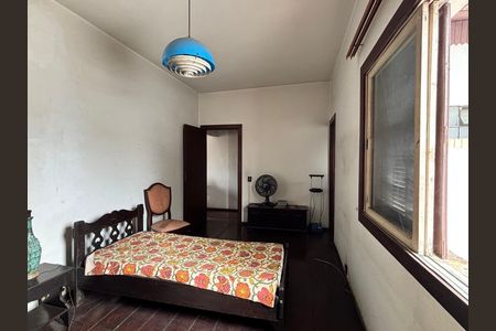 Casa à venda com 684m², 3 quartos e 6 vagas Casa à venda com 684m², 3 quartos e 6 vagasSuíte 01
