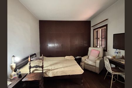 Casa à venda com 684m², 3 quartos e 6 vagas Casa à venda com 684m², 3 quartos e 6 vagasSuíte 02